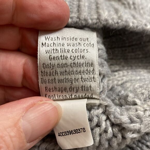 LC Lauren Conrad Gray Cable Knit Ruffle Sweater - Picture 4 of 5